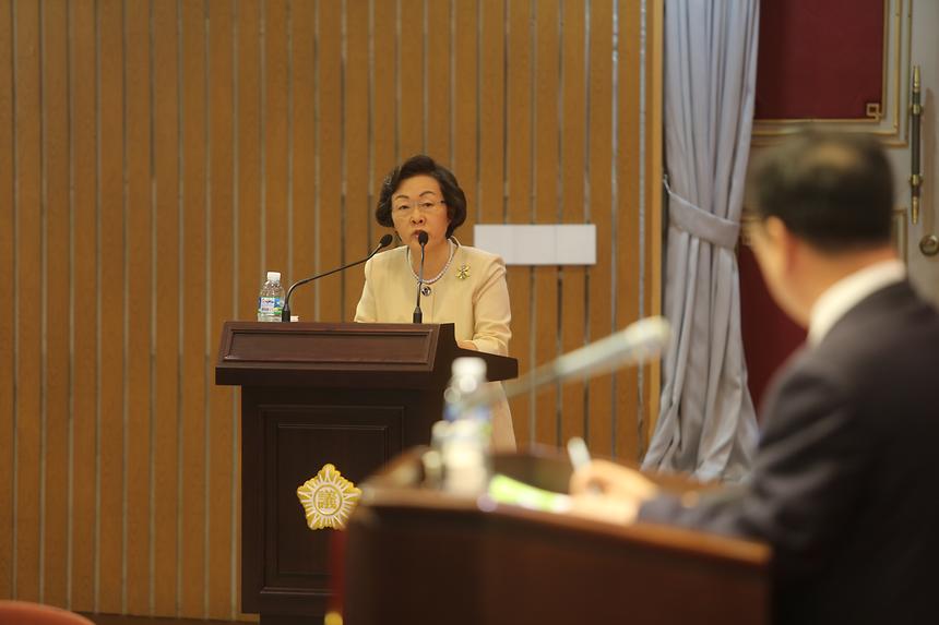 강남구의회 임시회 - 1