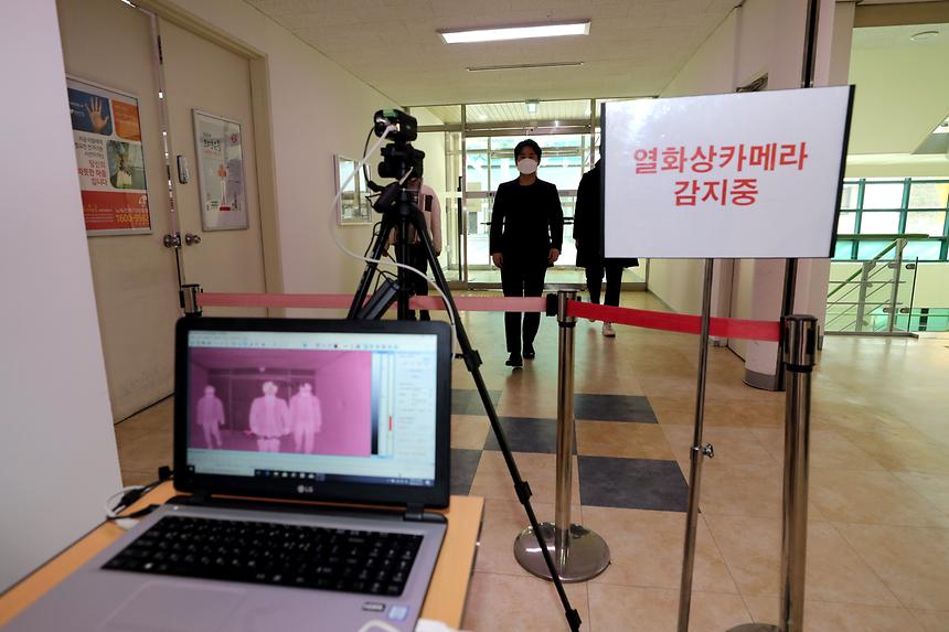 열화상카메라 및 스마트 손소독기 설치  - 5
