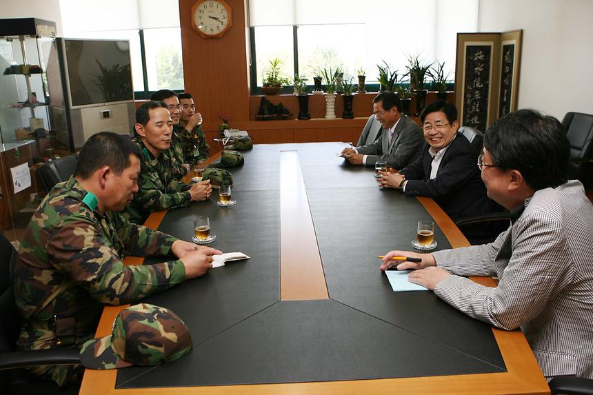52사단장 강남구청 방문 - 4