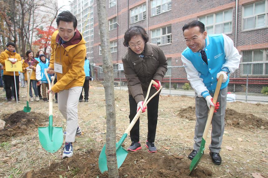 강남구 트리플래닛 도시 숲 조성 - 1
