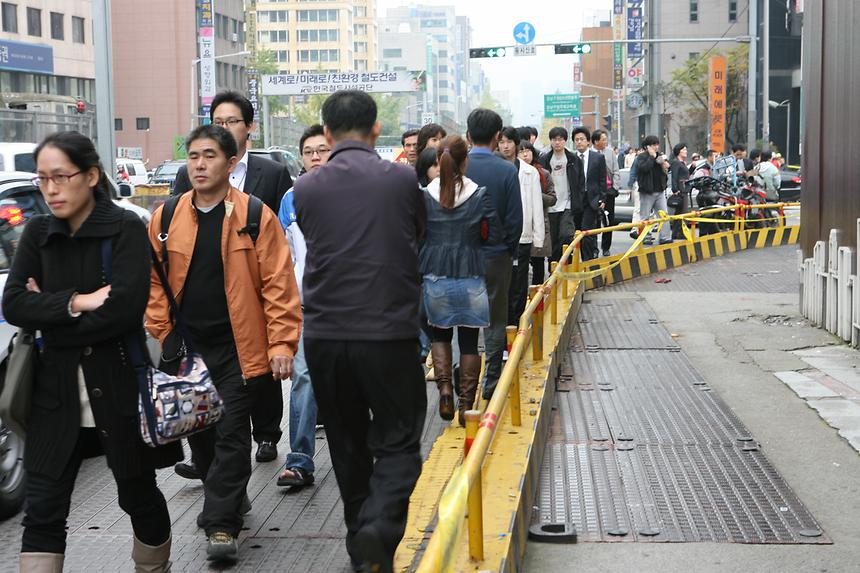 구나산 백화점 철거현장 붕괴사고  - 10