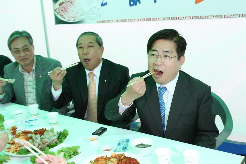 강남구와 농협이 함께하는 돼지고기 시식회 캠페인 - 7