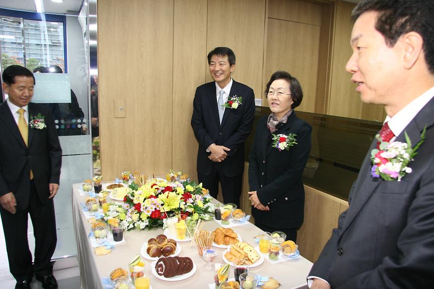 신한은행 강남구청점 개점 - 3