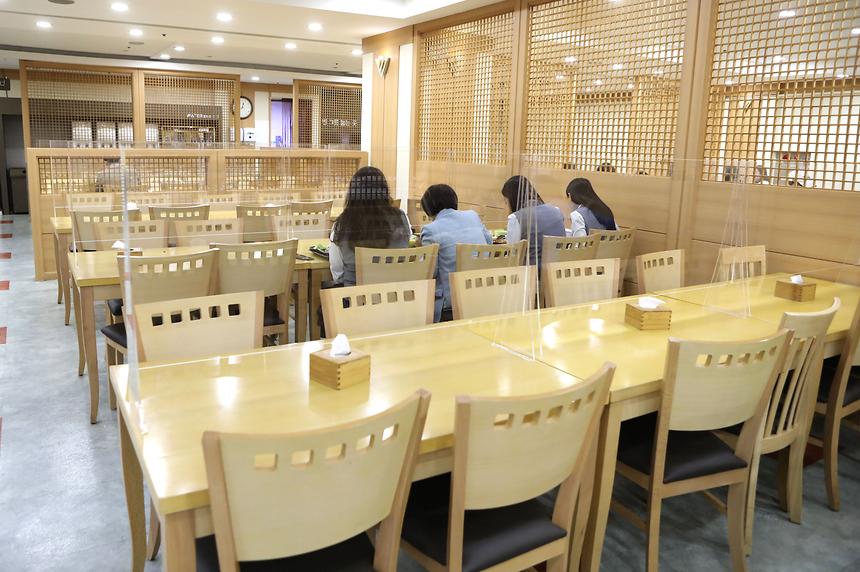구청 식당 가림막 - 1