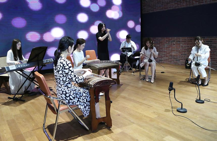 ‘물럿거라 코로나19’  - 3