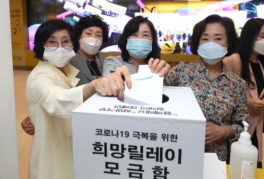 ‘희망기부 릴레이’ 동참한 그룹 XUM, 수서모범운전자회  - 6