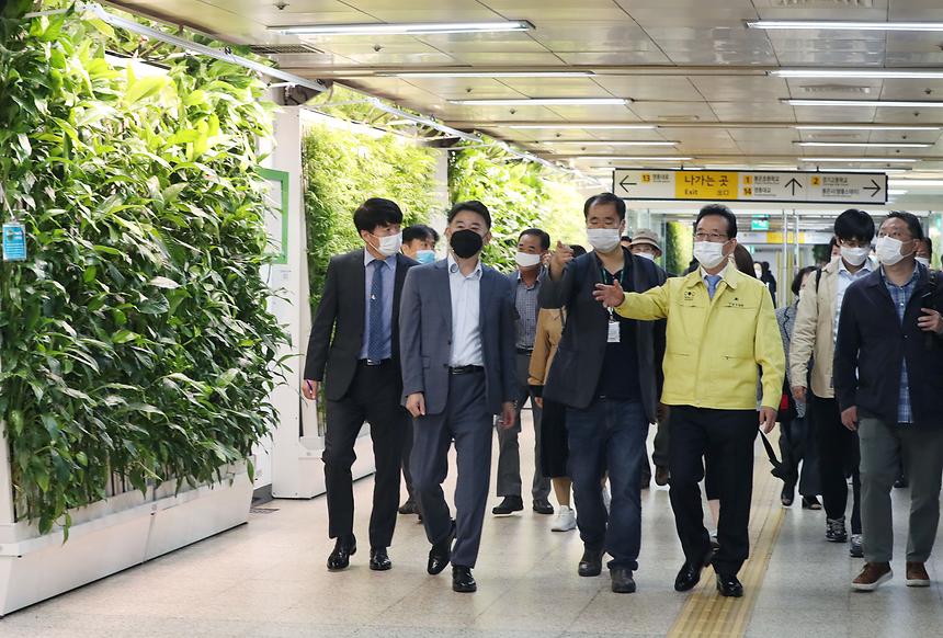 ‘아트프라이즈 강남’, 청담역 미세먼지프리존 기자설명회  - 8