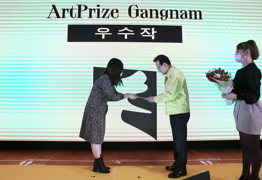 ‘아트프라이즈 강남’ 18일 폐막  - 5