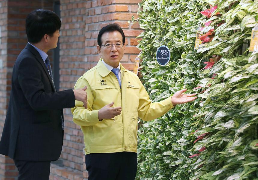 ‘청담역 미세먼지 프리존’ 인터뷰 - 5