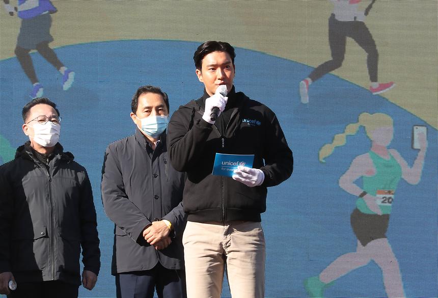 전 세계 마라토너 함께 달린 ‘온택트 국제평화마라톤대회’  - 10