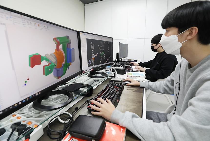 서울로봇고 ‘메이커스페이스 거점센터’ 개소  - 7