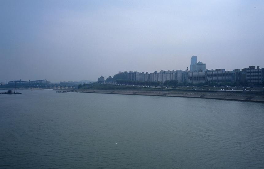 한강변 아파트 - 3