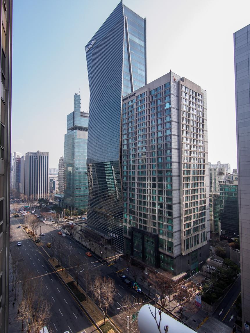 동부금융센터 - 1