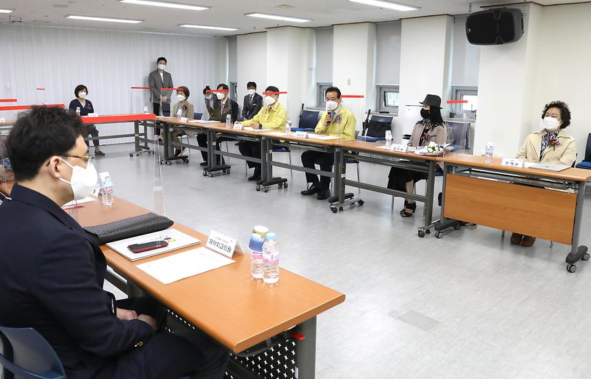 ‘어버이 날’ 유공자 표창장 수여  - 7