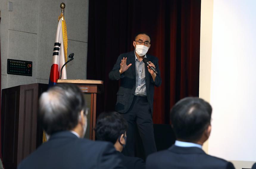 ‘강남구 문화예술회관 건립 포럼’ 개최  - 7