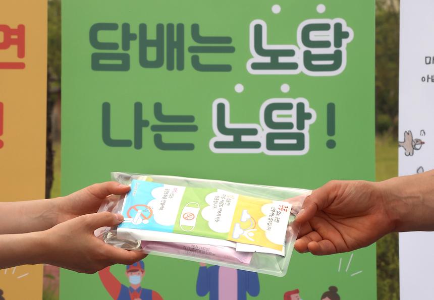 백신효과 높이는 금연홍보 - 8