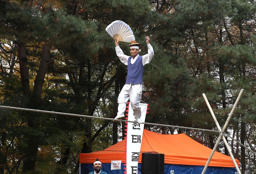 흥겨운 놀이마당 ‘일원본동 한마당 축제’ - 8
