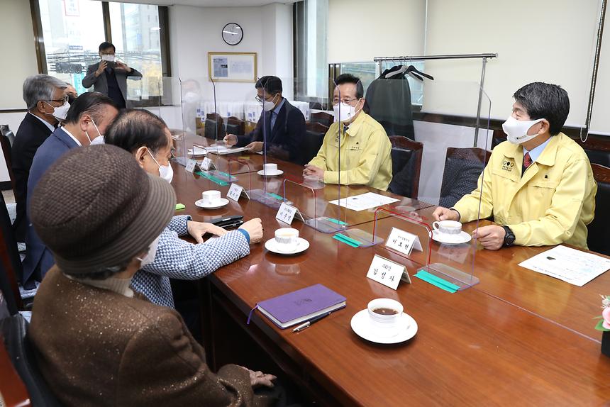 강남구노인회·봉은사 방문...감사인사 전해 - 1
