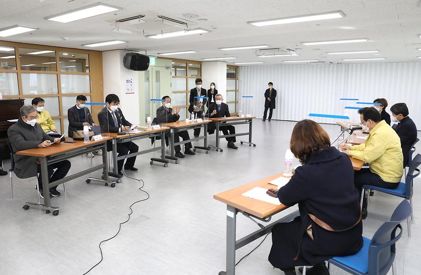 대한노인회·강남노인종합복지관 등 어르신 새해인사 - 5