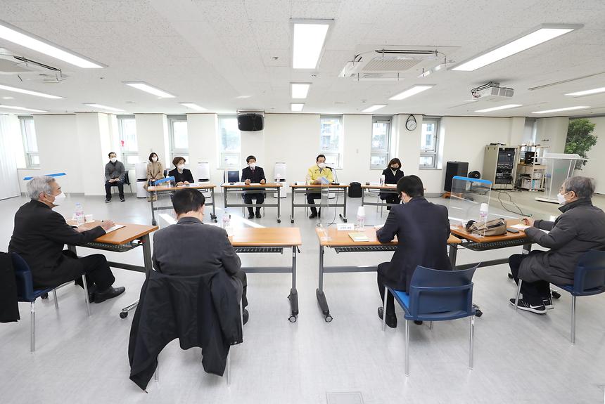 대한노인회·강남노인종합복지관 등 어르신 새해인사 - 4