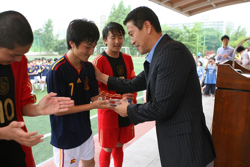 구청장기 소년축구대회 폐막 - 2