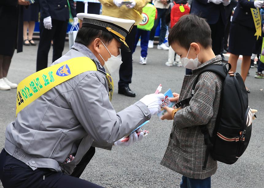 ‘새학기 스쿨존 교통안전 캠페인’ - 6