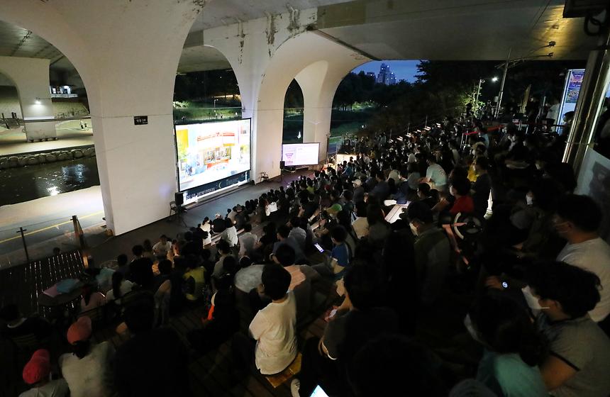 ‘내 집 앞 세계영화제’ - 8