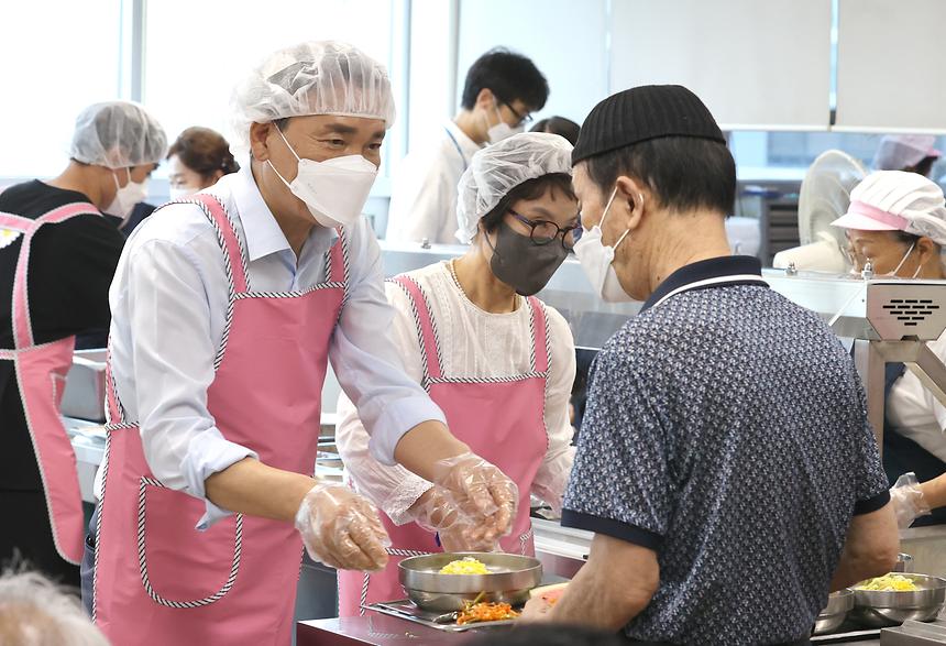 삼계탕 점심 배식봉사 - 1