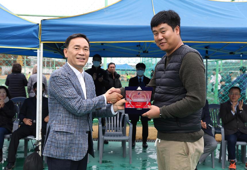 ‘강남구청장배 풋살·볼링 대회’ 참가선수 응원 - 10