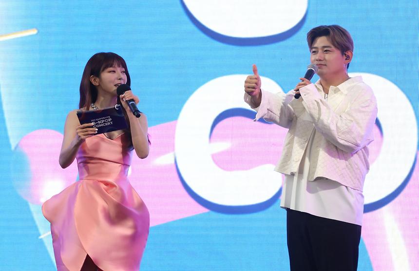 3일간의 케이팝 여행 ‘G-KPOP 콘서트’ - 2