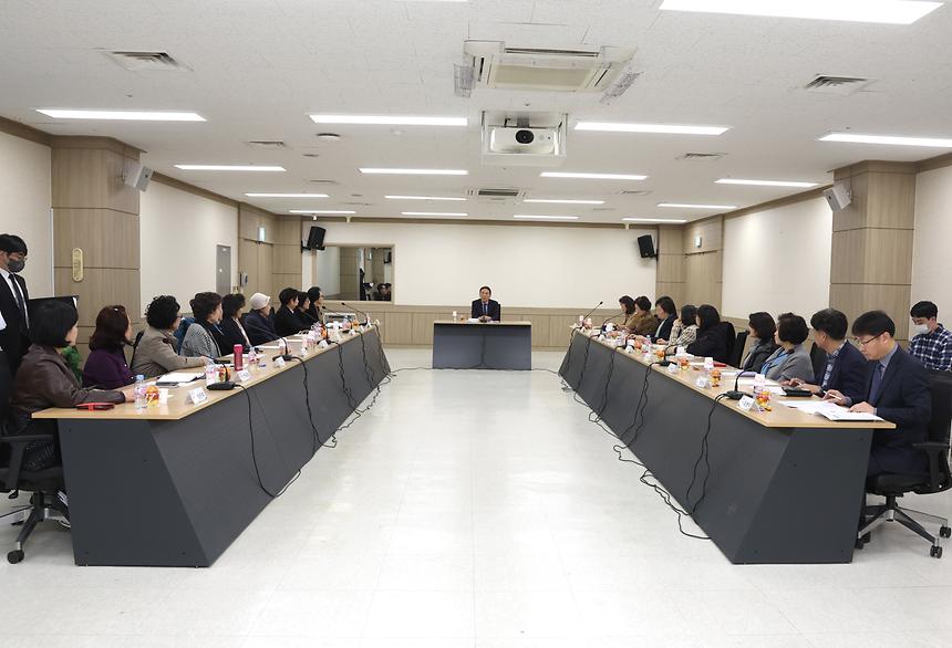 강남구 명예구청장 간담회 개최 - 4