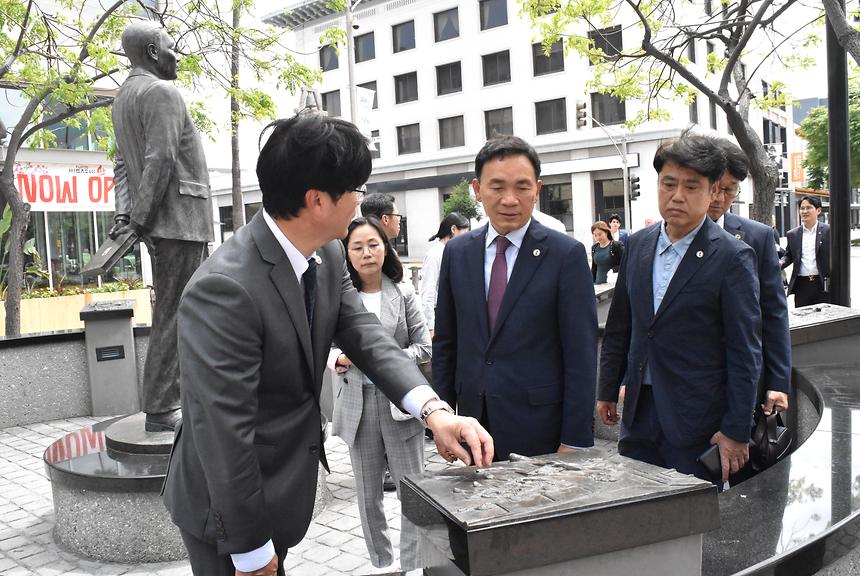 미주 도산안창호기념관 부지 방문 - 3