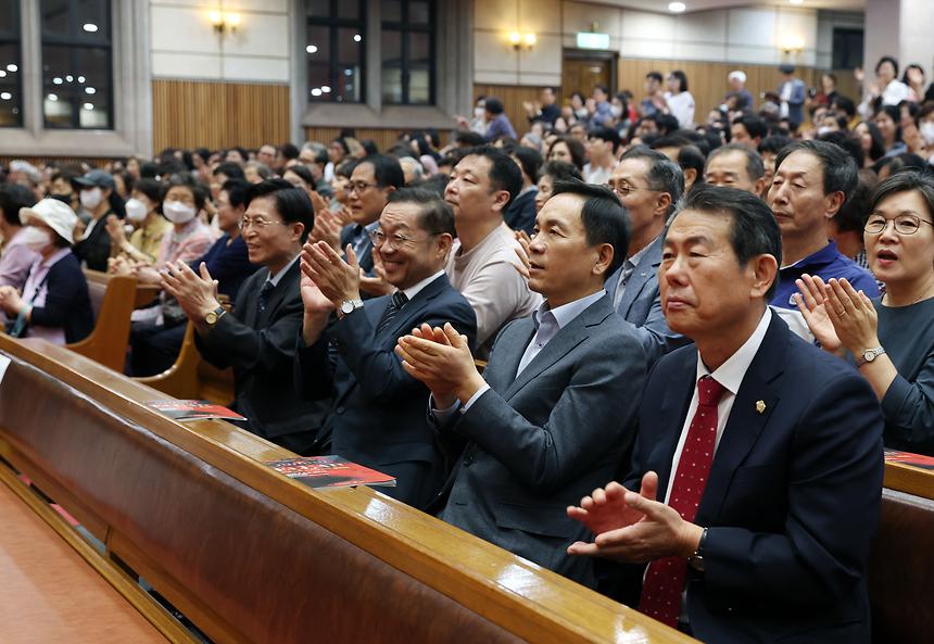 ‘이웃과 함께하는 음악회’ - 1