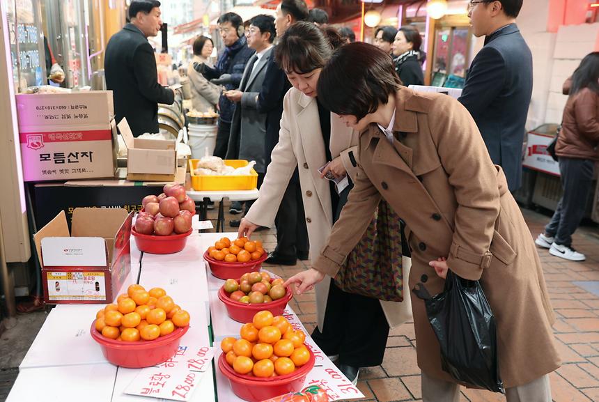 설 명절 장보기는 전통시장에서 - 7