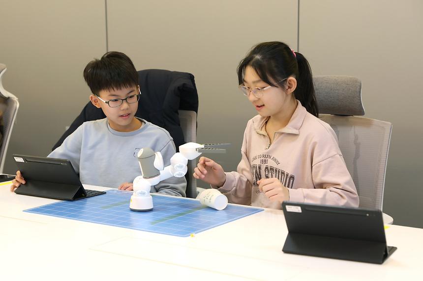 강남미래교육센터에서 더 넓은 우주를 만나자 - 17