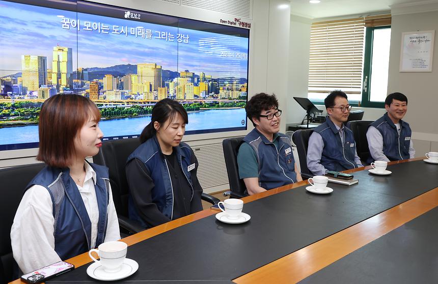 전국공무원노동조합 강남구지부 임원 격려 - 3