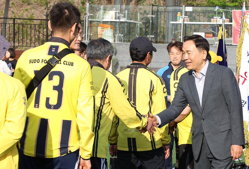 ‘제43회 강남구청장기 축구대회’ 개막 - 1