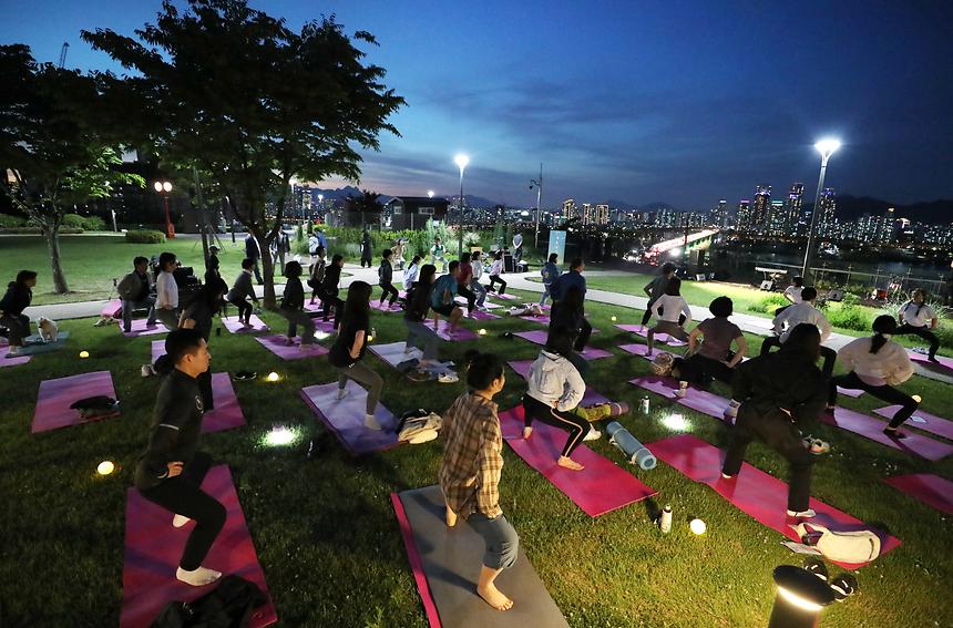 2024 강남유닉투어 ‘별빛요가&작은 음악회’ 행사 - 8