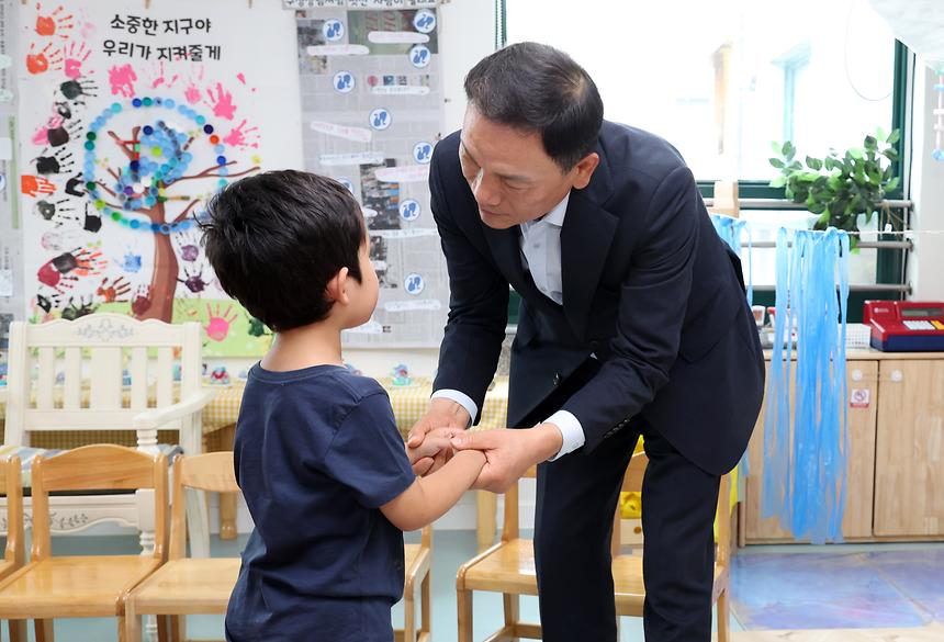 작은 목소리도 경청 ‘주민소통회’ - 3