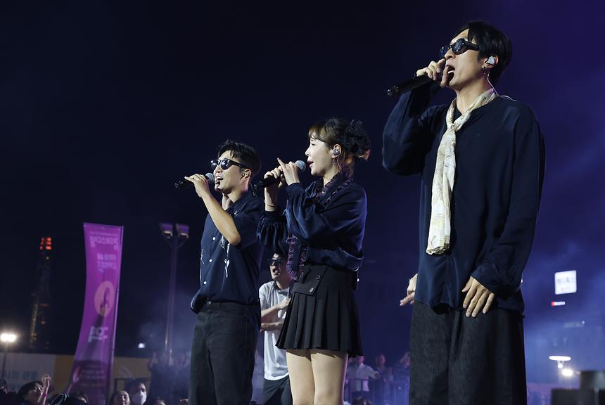 ‘오픈 에어 콘서트’ - 22