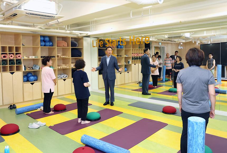 ‘강남구 웰 에이징센터 이용주민과의 만남’ - 4
