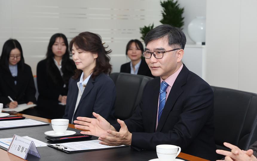 강남구-희망나눔협의회-강남구약사회 업무협약 - 3
