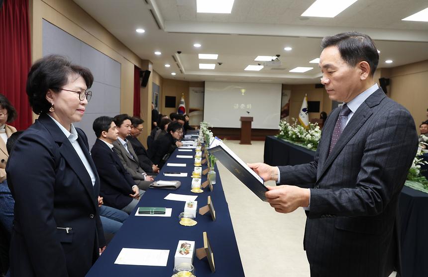 ‘희망온돌 따뜻한겨울나기 감사장 수여식’ - 10
