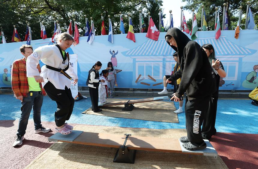 ‘2025 외국인 태권도 경연축제’ 개최 - 12