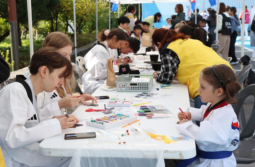 ‘2025 외국인 태권도 경연축제’ 개최 - 17