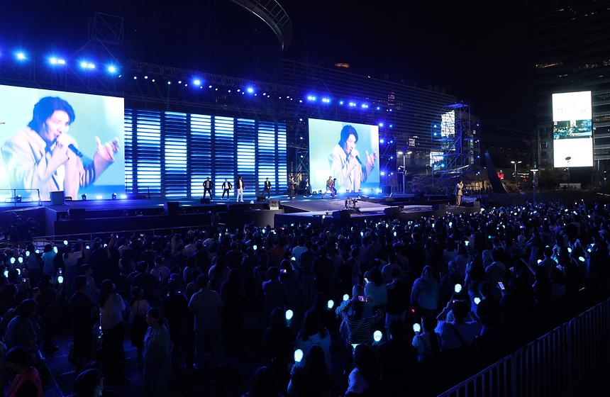 영동대로 뜨겁게 달군 K-POP 콘서트 - 24