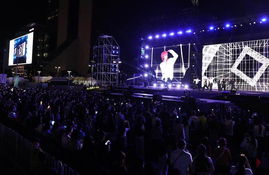 영동대로 뜨겁게 달군 K-POP 콘서트 - 10