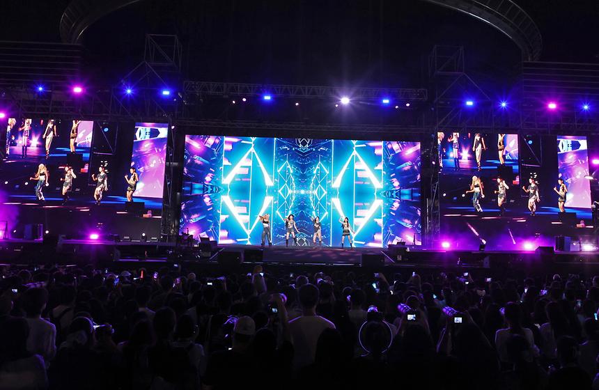 영동대로 뜨겁게 달군 K-POP 콘서트 - 4