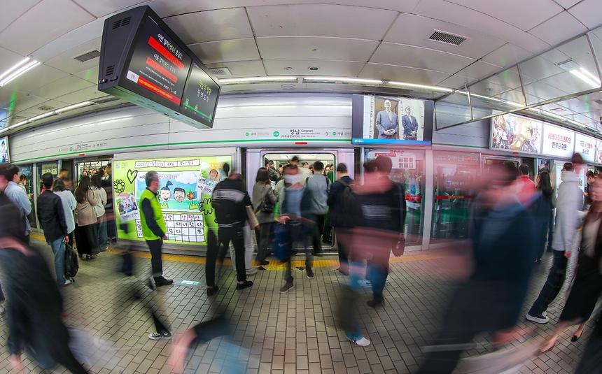 강남역 인파 - 3