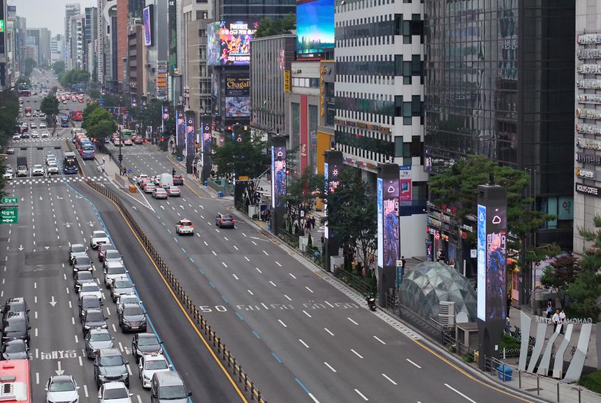 강남역 미디어폴 - 6